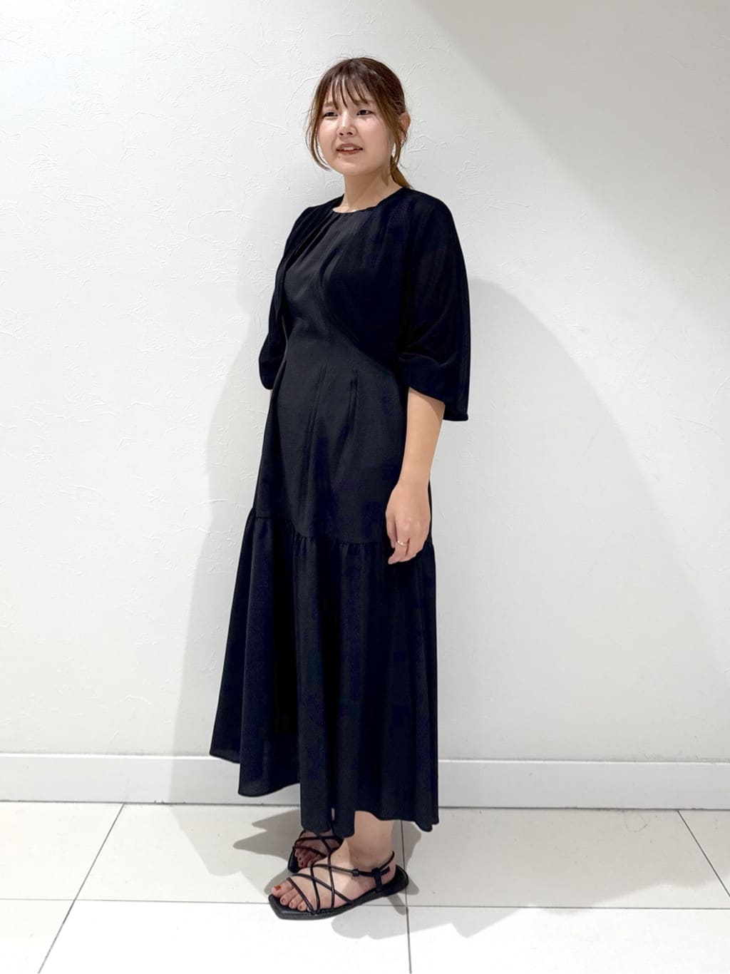 YUUKIさんの「INDIVI｜【軽く羽織れる】ボレロカーディガン」を使ったコーディネート