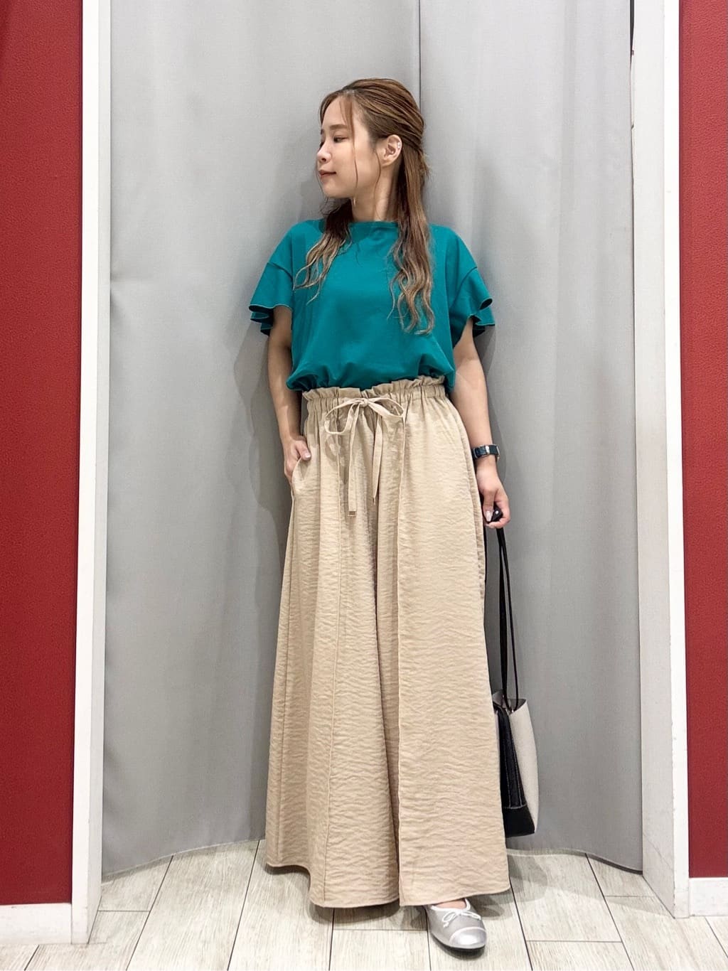 shioさんの「SHOO･LA･RUE｜【UV/さらさらタッチ】女性らしさ漂う 5分袖ボレロカーディガン」を使ったコーディネート