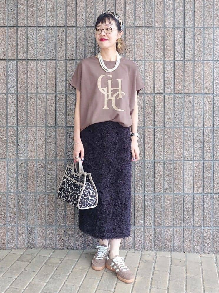 MUTSUKOさんの「UNTITLED｜【CHIGNON】別注 ミニ裏毛フレンチスリーブプルオーバー」を使ったコーディネート