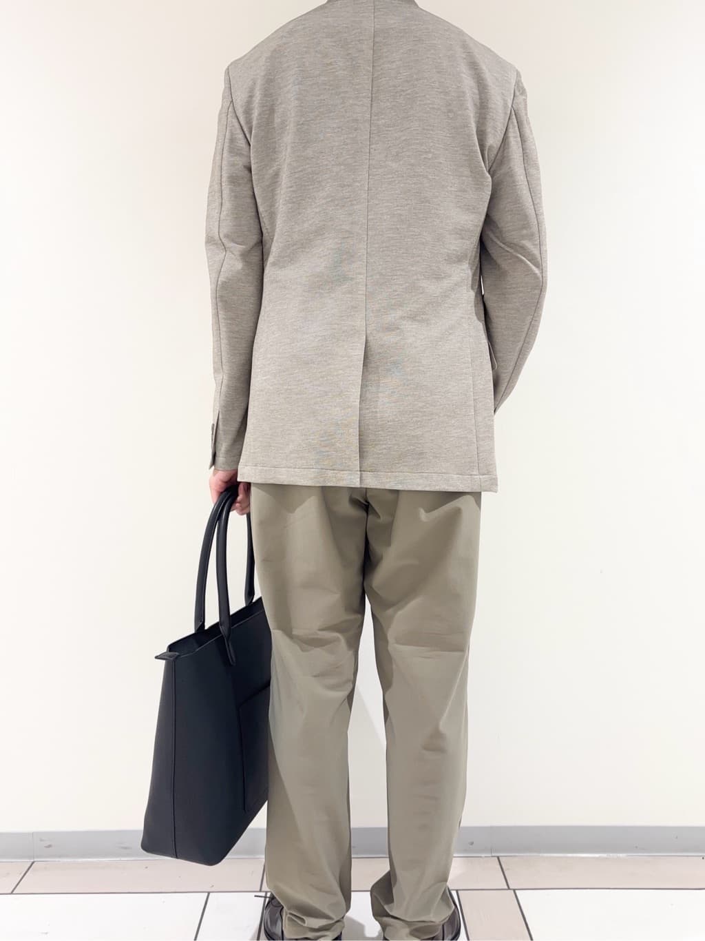 及川さんの「TAKEO KIKUCHI｜【抗菌防臭／9色5サイズ展開】ハニカムメランジ ポロシャツ」を使ったコーディネート