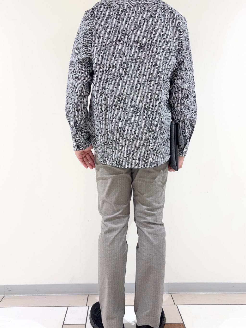及川さんの「TAKEO KIKUCHI｜【COOL CITY WEAR】ワンポイント刺しゅう ポケットTシャツ /接触冷感」を使ったコーディネート