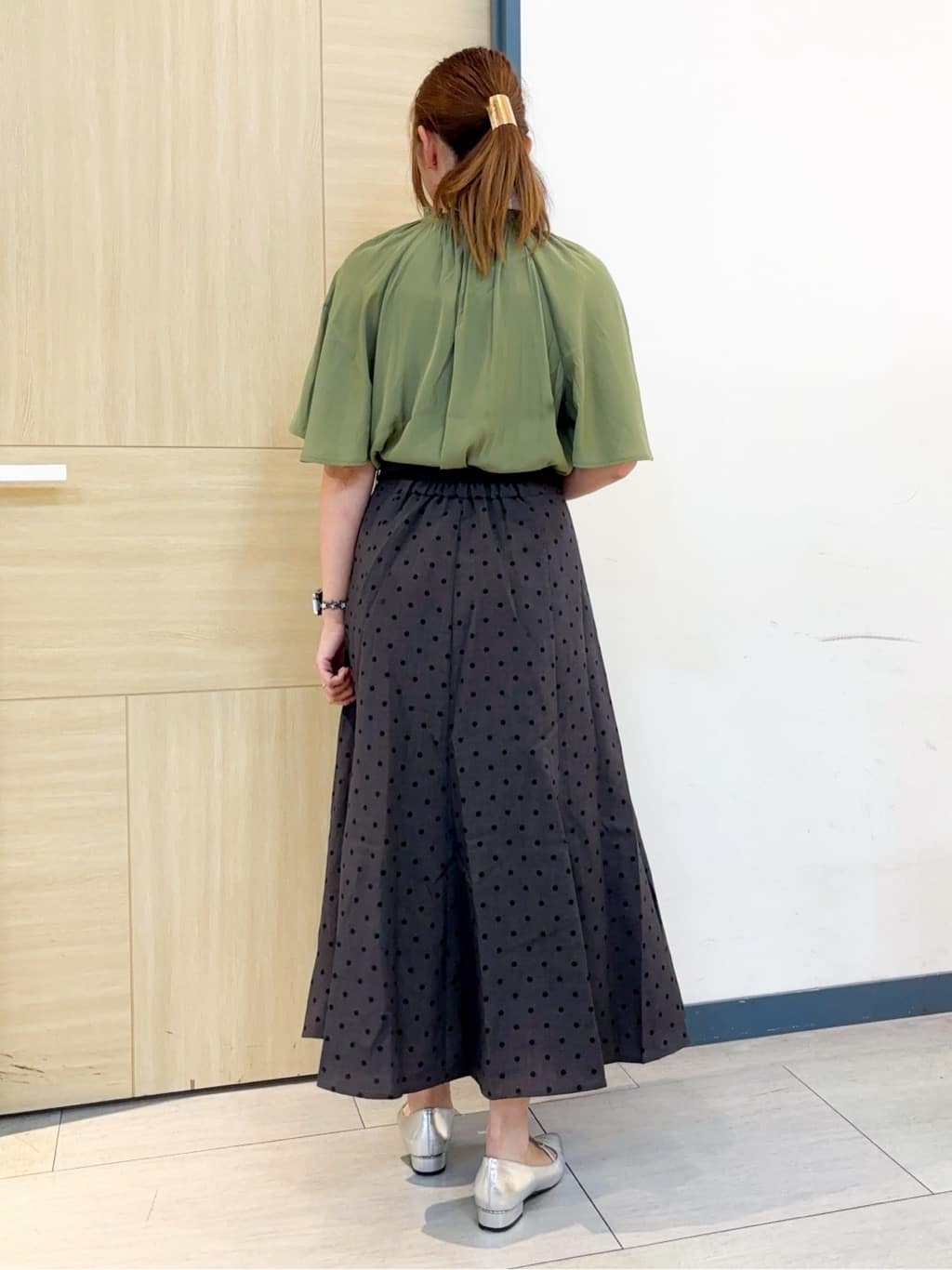 nanaさんの「grove｜ドットで華やぐ　軽やかマーメイドスカート」を使ったコーディネート