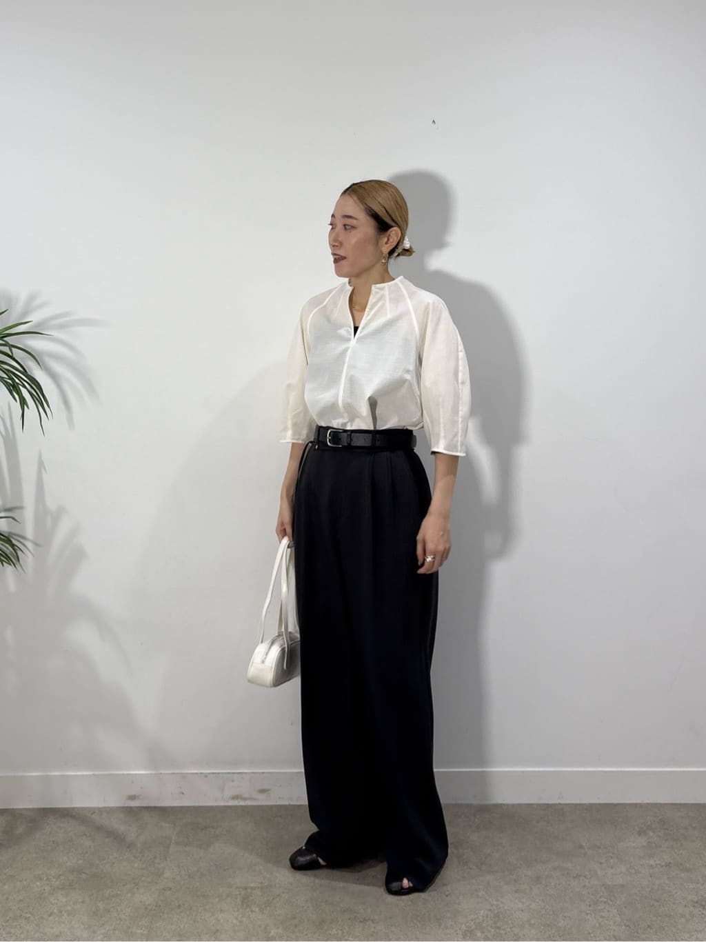 kotakiさんの「INDIVI｜ボトルネックブラウス」を使ったコーディネート