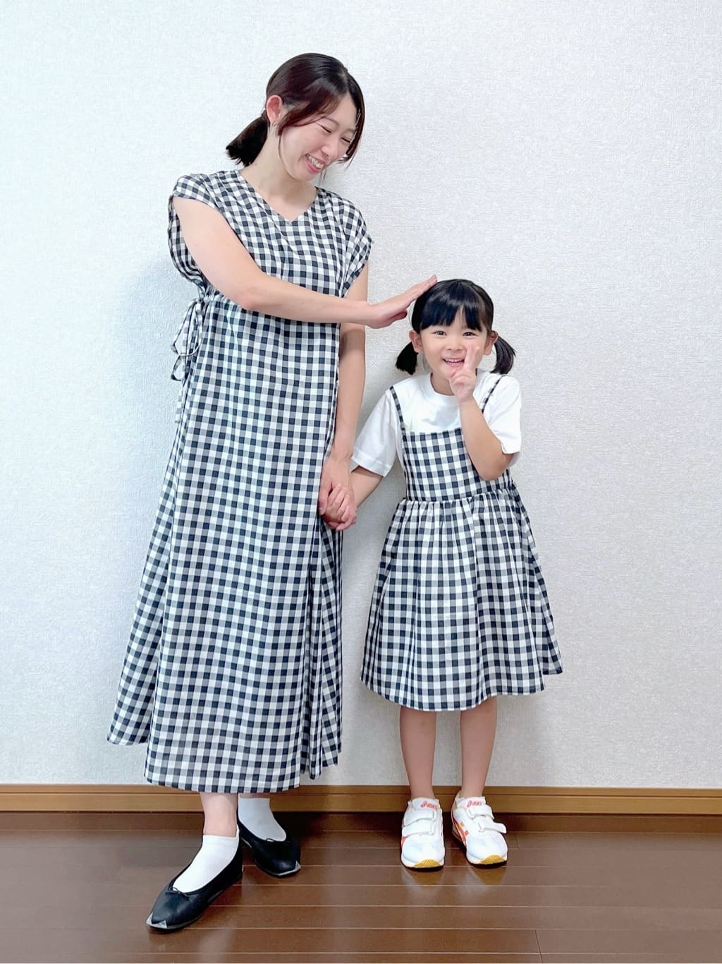 canaさんの「Dessin｜【リンクコーデ・洗える】ウエストドロスト付きチェック柄ワンピース」を使ったコーディネート