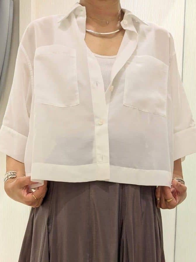 u-macoさんの「UNTITLED｜【ステンレス】カーヴィプレートショートネックレス」を使ったコーディネート