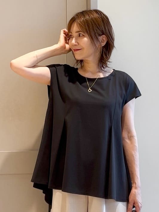 yamakoさんの「grove｜すっきり見え　ペプラムフレンチスリーブカットソー」を使ったコーディネート