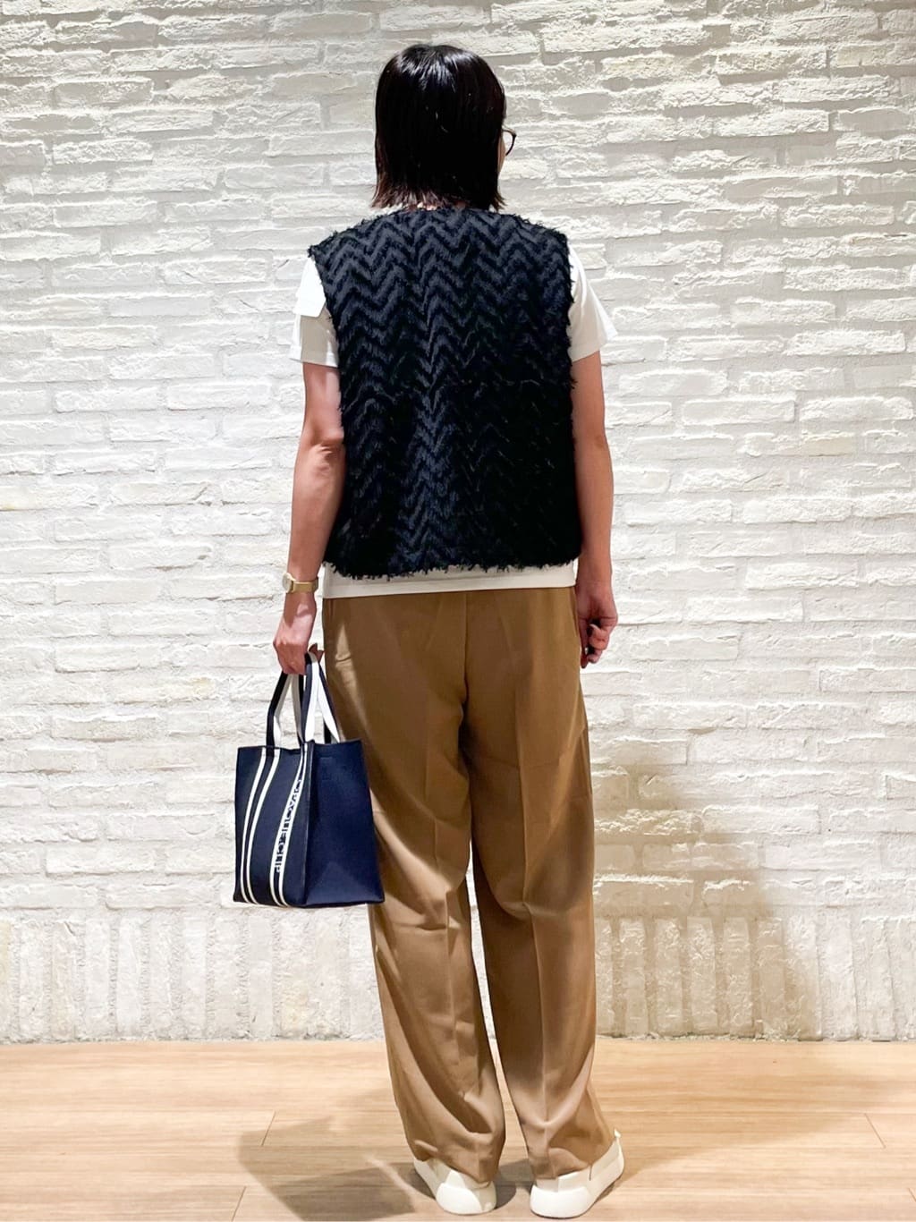 シゲリさんの「OPAQUE.CLIP｜フリンジジャカードベスト【洗濯機洗い可】」を使ったコーディネート