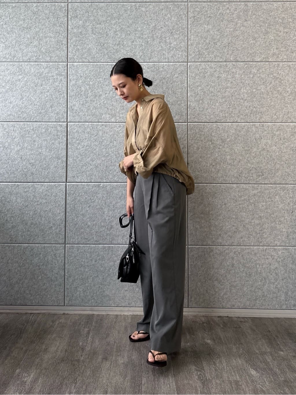ayanoさんの「INDIVI｜Timeless｜モードスラックス」を使ったコーディネート