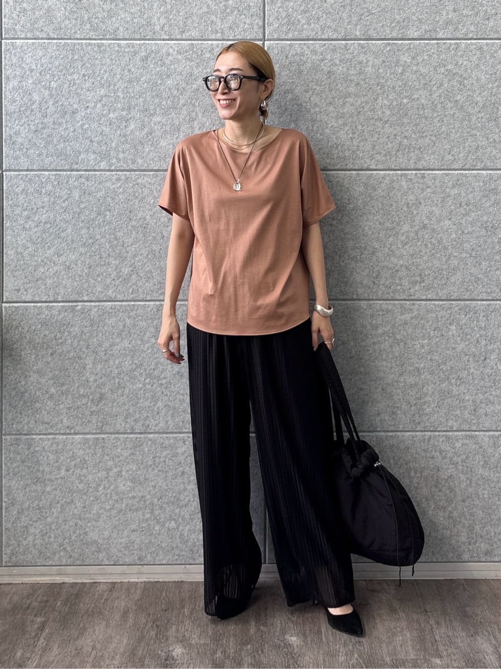 kotakiさんの「INDIVI｜【インナーとしても活躍！】シンプルTシャツ」を使ったコーディネート