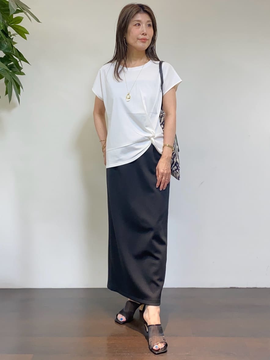 tomoさんの「UNTITLED｜【選べる3柄】フラットトートバッグ」を使ったコーディネート