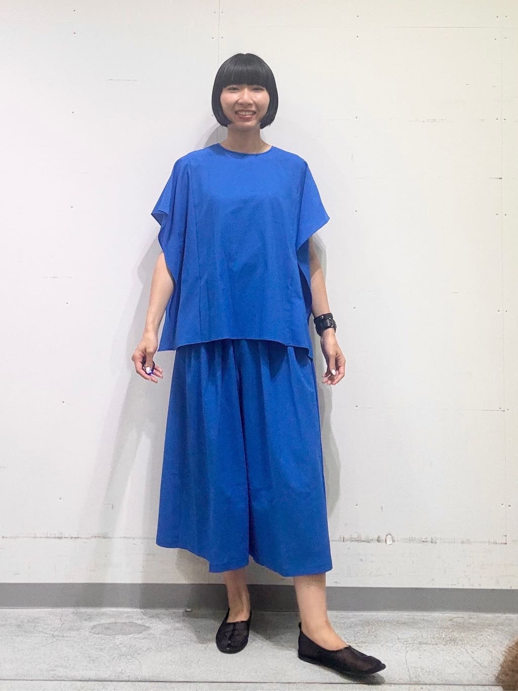 naoさんの「INDIVI｜【体型カバー/SETUP可能】ジョーゼット　ドルマンブラウス」を使ったコーディネート