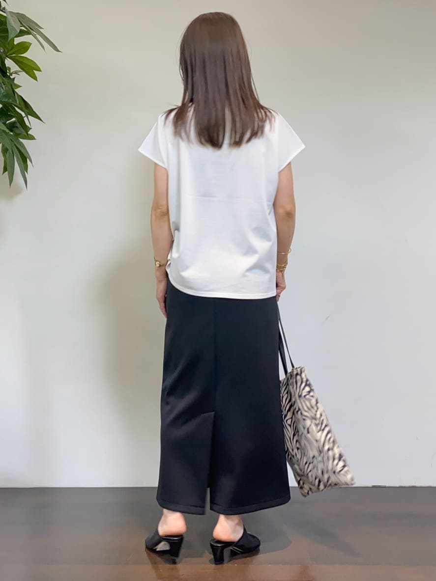 tomoさんの「UNTITLED｜【選べる3柄】フラットトートバッグ」を使ったコーディネート