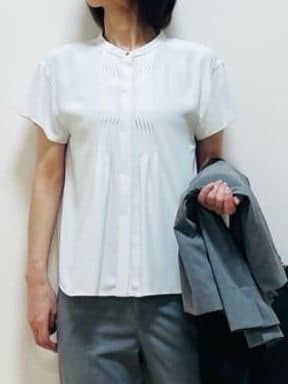 Riiさんの「Reflect｜【インナーに◎／すっきり見え！長め丈】タックデティールブラウス」を使ったコーディネート