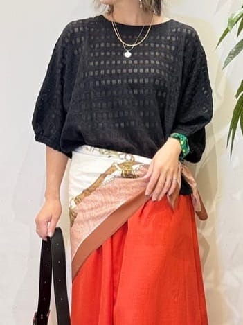 misakiさんの「SHOO･LA･RUE｜【高レビュー/着丈選べる】華やかさをプラスする アソートロングスカート」を使ったコーディネート