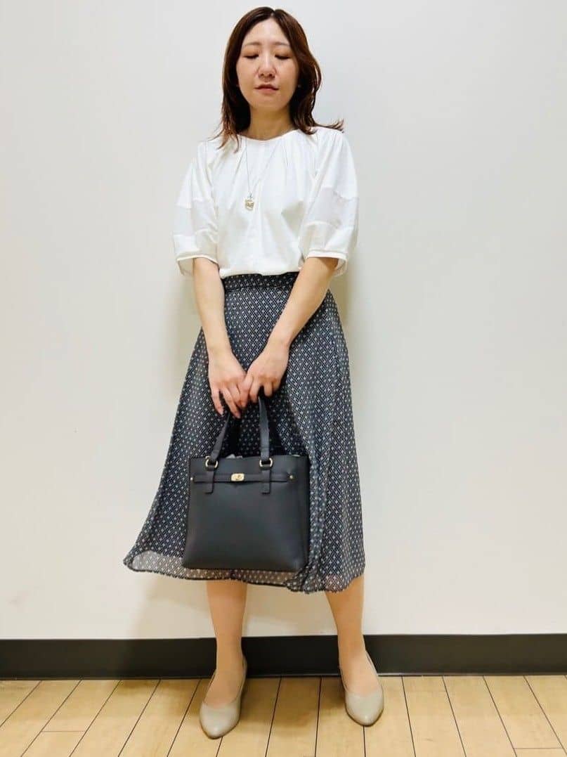 miiiさんの「Reflect｜【マシンウォッシュ可／セットアップ可】コツキ柄プリントフレアスカート」を使ったコーディネート
