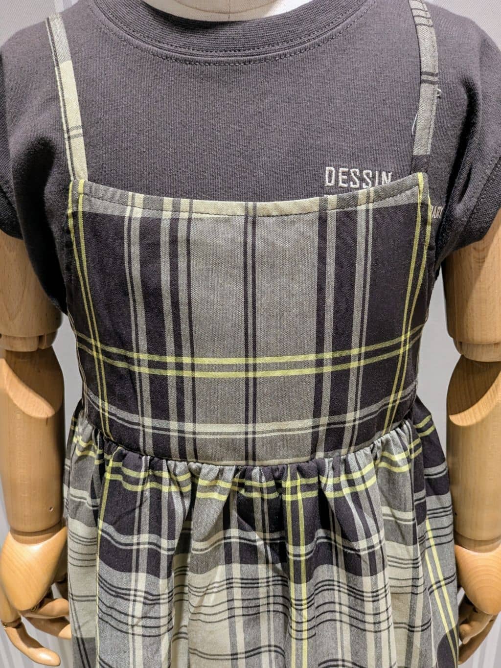 Yoshidaさんの「Dessin｜【洗える】オーガニックコットンフレンチスリーブ」を使ったコーディネート