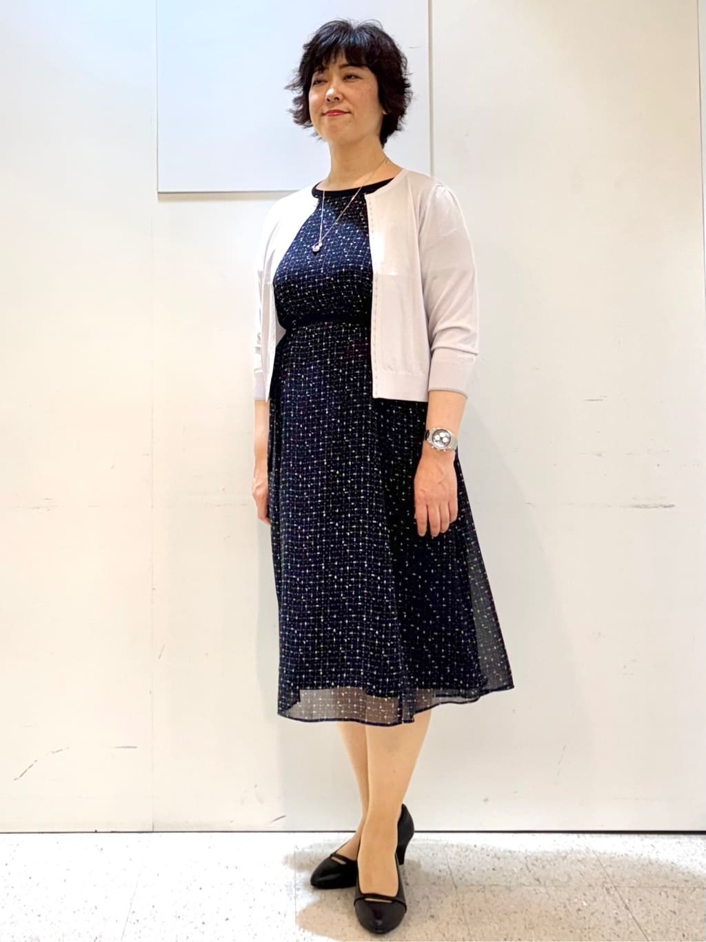 ヤスコさんの「Reflect｜【WEB先行カラーあり／マシンウォッシュ可／ナローベルト付き】オフボディツイードチェックワンピース」を使ったコーディネート
