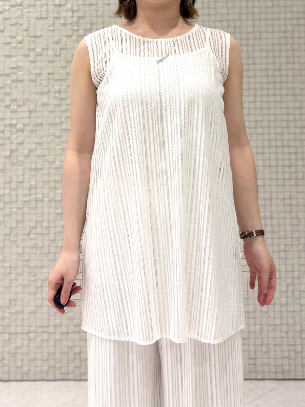 sakuさんの「INDIVI｜【洗える／セットアップ可能】ラッセルチュニック」を使ったコーディネート