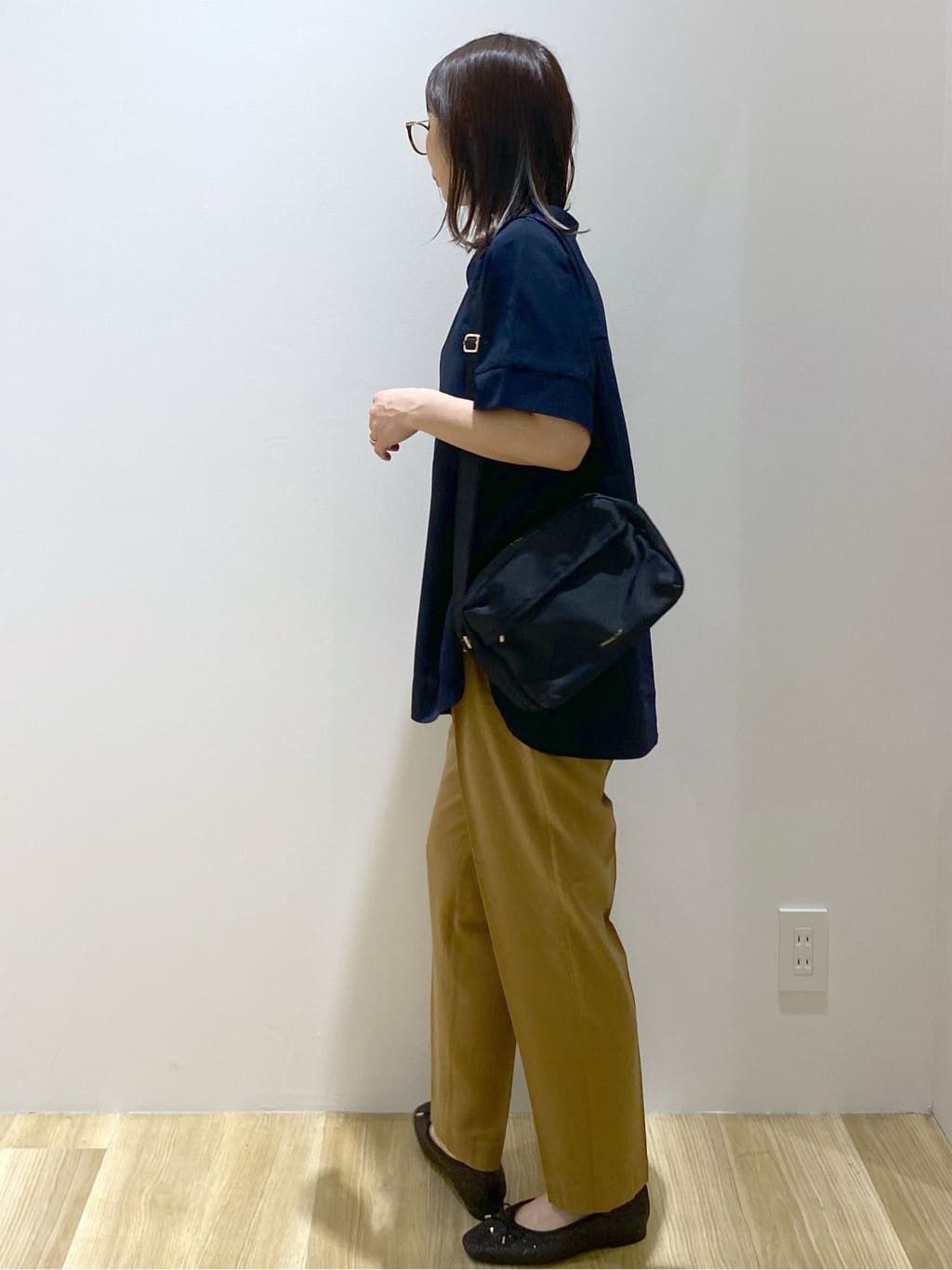 えりさんの「OPAQUE.CLIP｜《5色展開／SS-LLサイズ》スキッパー金ボタンブラウス／セットアップ対応【防シワ／ストレッチ／洗濯」を使ったコーディネート