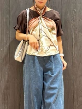 meiさんの「SHOO･LA･RUE｜【S-LL/UV/プチプラ】お袖タックで好印象 デザインTシャツ」を使ったコーディネート