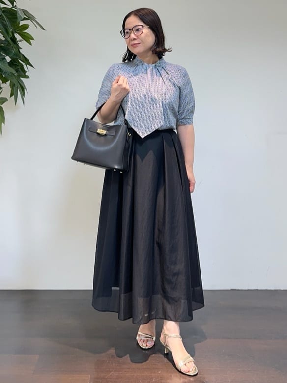 Asamiさんの「UNTITLED｜【通勤/オフィス】ジオメ柄ボウタイブラウス」を使ったコーディネート