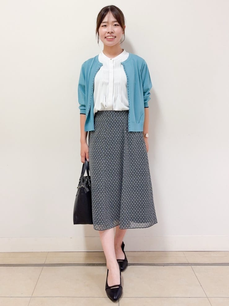 ハルさんの「Reflect｜【インナーに◎／すっきり見え！長め丈】タックデティールブラウス」を使ったコーディネート