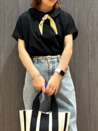 meiさんの「SHOO･LA･RUE｜【S-LL/裏ひんやり/ストレッチ】ワイドストレートデニムパンツ」を使ったコーディネート