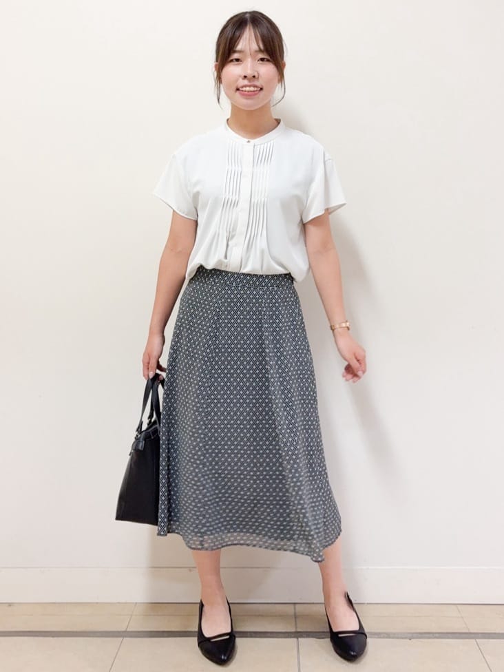 ハルさんの「Reflect｜【インナーに◎／すっきり見え！長め丈】タックデティールブラウス」を使ったコーディネート