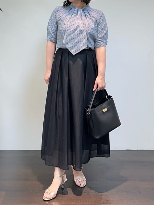 Asamiさんの「UNTITLED｜【通勤/オフィス】ジオメ柄ボウタイブラウス」を使ったコーディネート