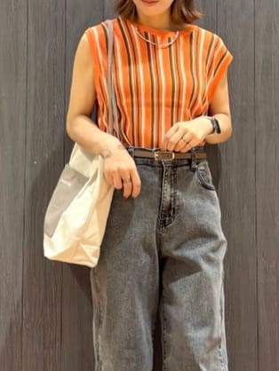 meiさんの「SHOO･LA･RUE｜【S-LL/裏ひんやり/ストレッチ】ワイドストレートデニムパンツ」を使ったコーディネート
