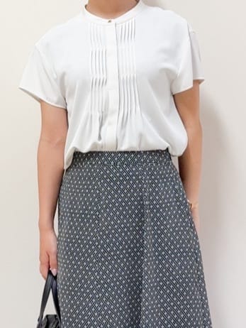 ハルさんの「Reflect｜【インナーに◎／すっきり見え！長め丈】タックデティールブラウス」を使ったコーディネート