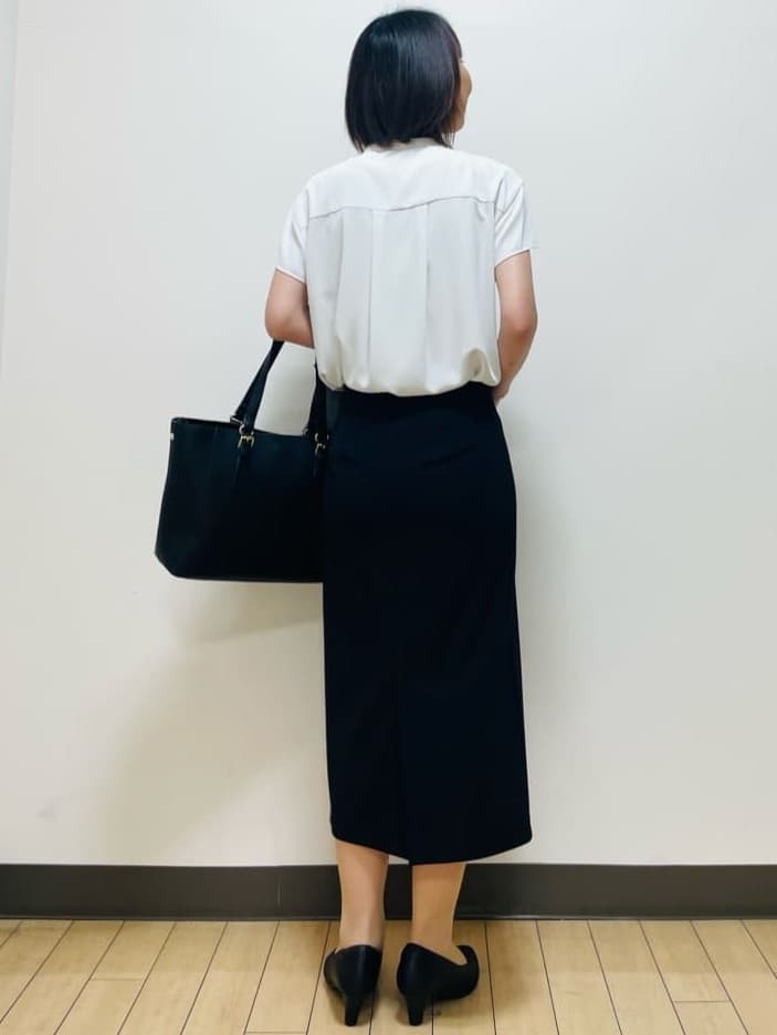 Riiさんの「Reflect｜【洗える／セットアップ可】ノーカラージャケット」を使ったコーディネート