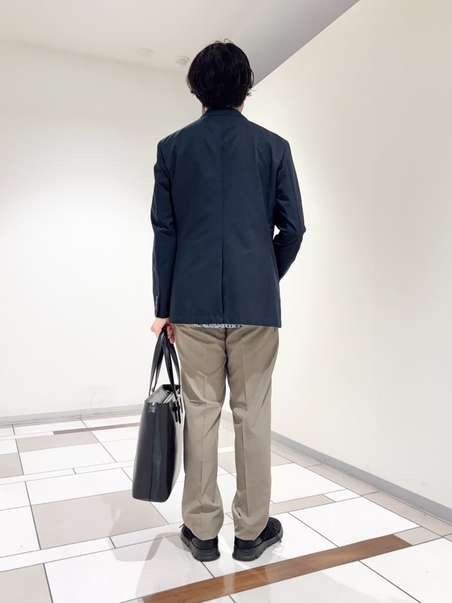 及川さんの「TAKEO KIKUCHI｜【抗菌防臭】COOL DOTS（R）ドビープリント ジャケット」を使ったコーディネート
