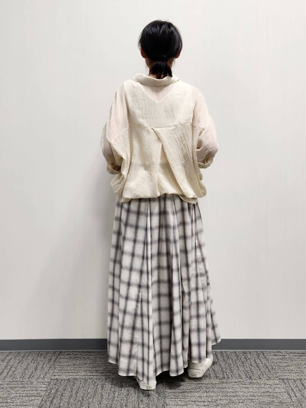 naraさんの「Dessin｜【ウエストゴム・洗える】オンブレーチェック柄スカート」を使ったコーディネート