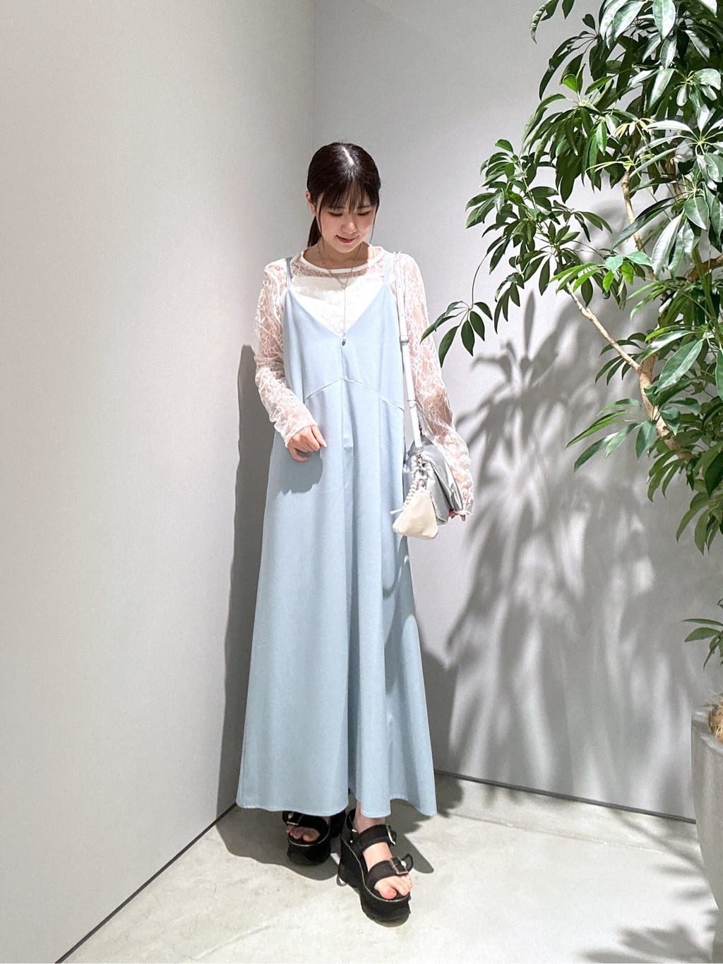 Renoさんの「INDIVI｜レースストレッチカットソー」を使ったコーディネート