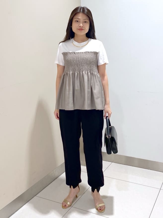 kanaさんの「UNTITLED｜【コットン100/洗える/Tシャツ】シャーリングドッキングペプラム」を使ったコーディネート