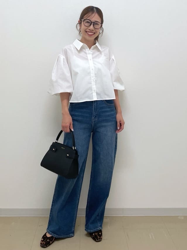 Akiさんの「OPAQUE.CLIP｜バルーンスリーブシャツ【洗濯機洗い可】」を使ったコーディネート