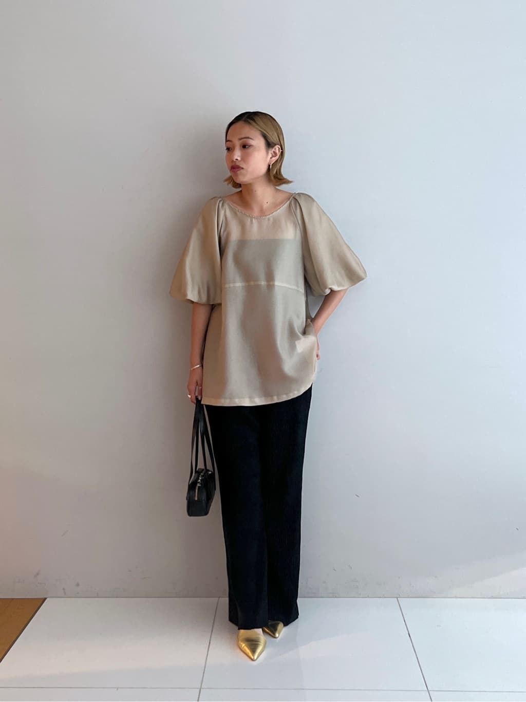 Harukaさんの「INDIVI｜ボリュームスリーブブラウス」を使ったコーディネート