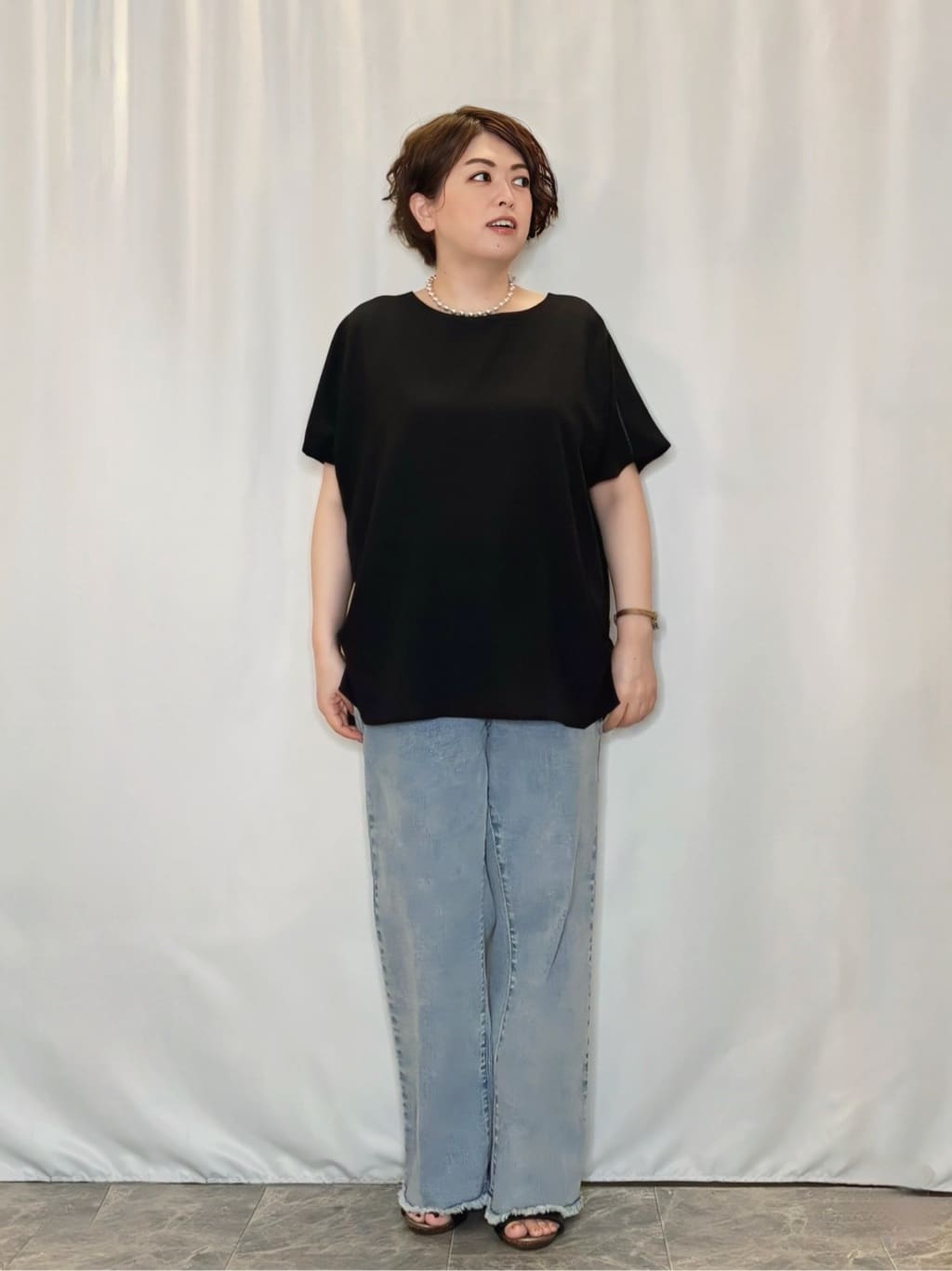 たみさんの「SHOO･LA･RUE｜【S-LL/裏ひんやり/ストレッチ】ワイドストレートデニムパンツ」を使ったコーディネート