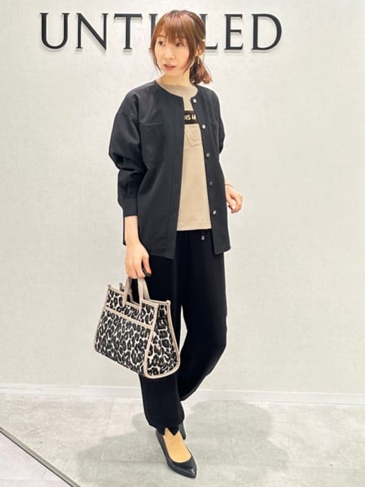 Miwaさんの「UNTITLED｜【コットン100/ゆったり/ショート丈/洗える】ベロアロゴTシャツ」を使ったコーディネート