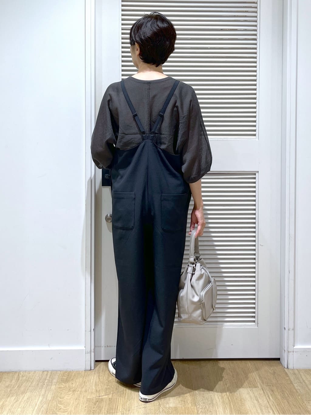 Miyazakiさんの「Dessin｜【前後2WAY・洗える】シアーカーディガン」を使ったコーディネート