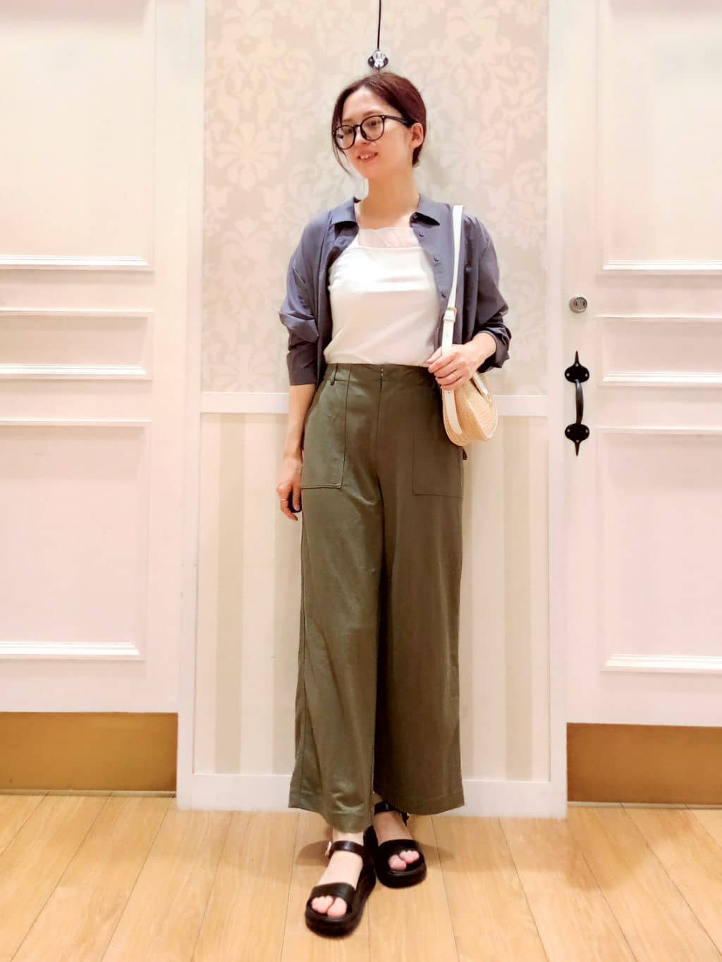 Nakaさんの「grove｜【接触冷感】見た目はきちんと、着心地はらくちん クロップドベイカーパンツ」を使ったコーディネート