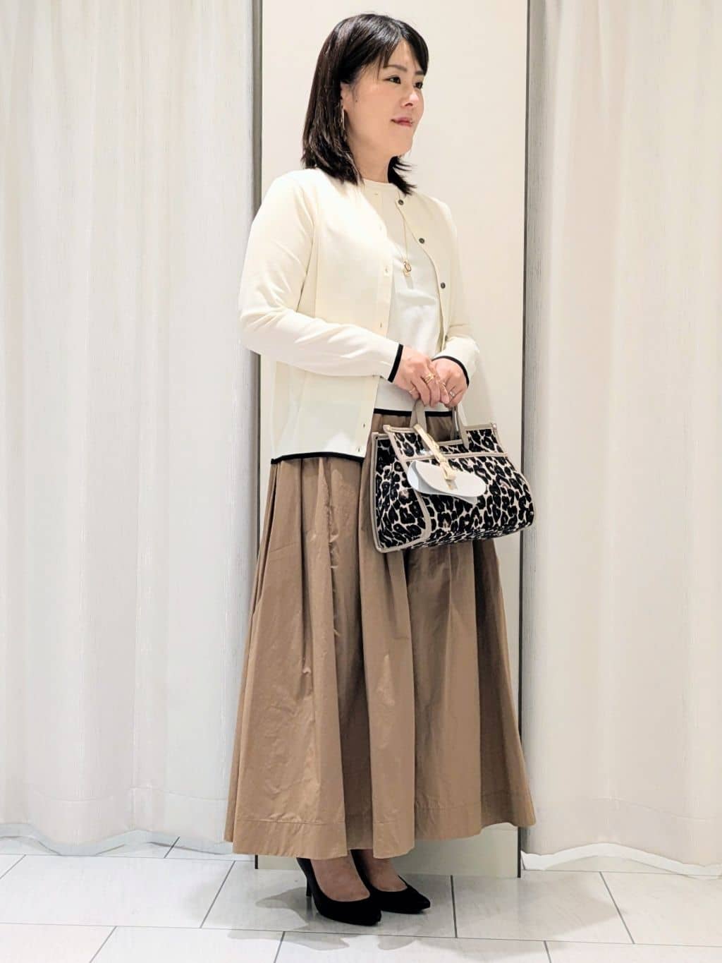 Onumaさんの「UNTITLED｜【アンサンブル可/薄手】ベーシッククルーネックカーディガン」を使ったコーディネート