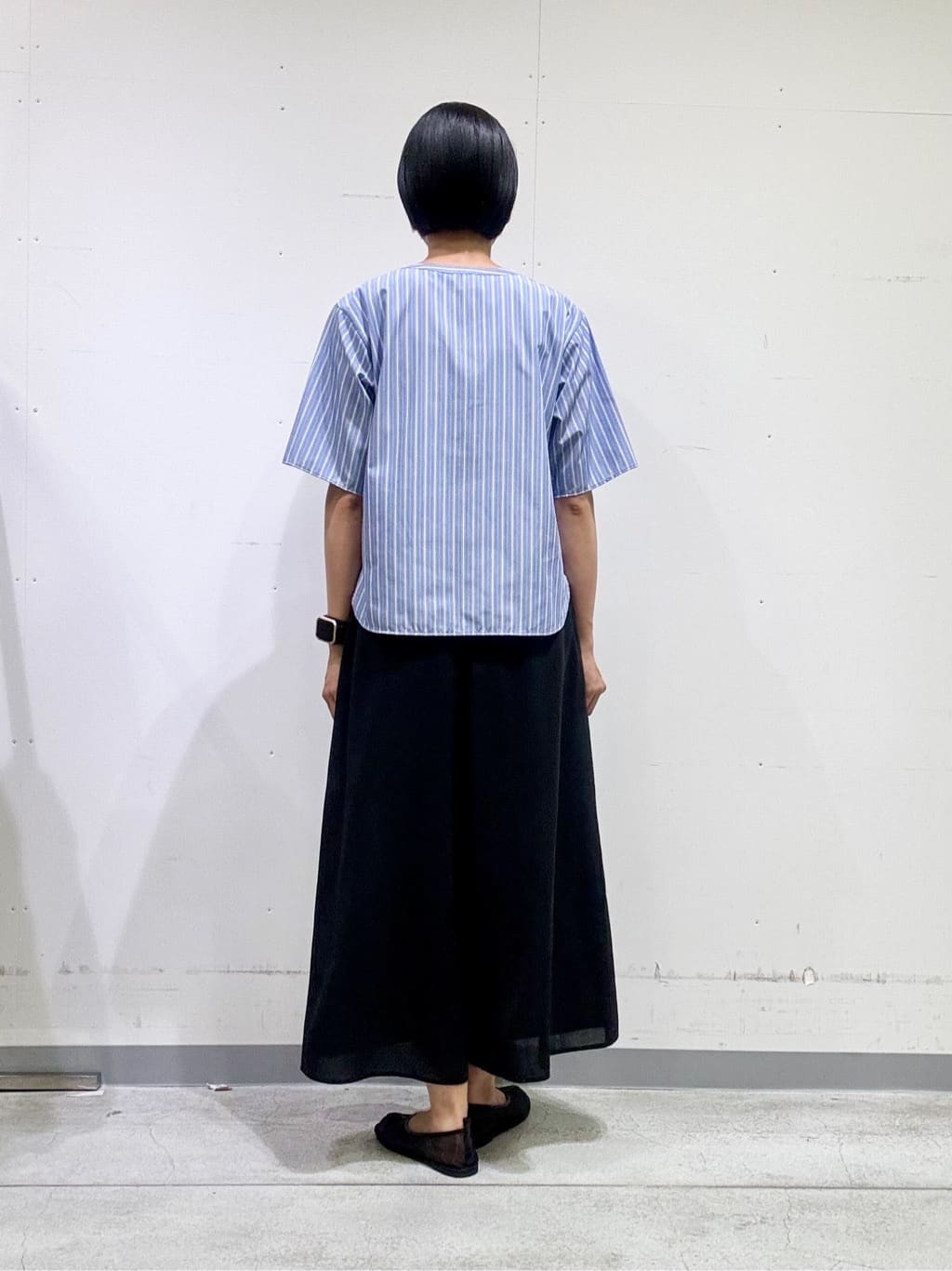 naoさんの「INDIVI｜【洗える】胸元タックフリルブラウス」を使ったコーディネート