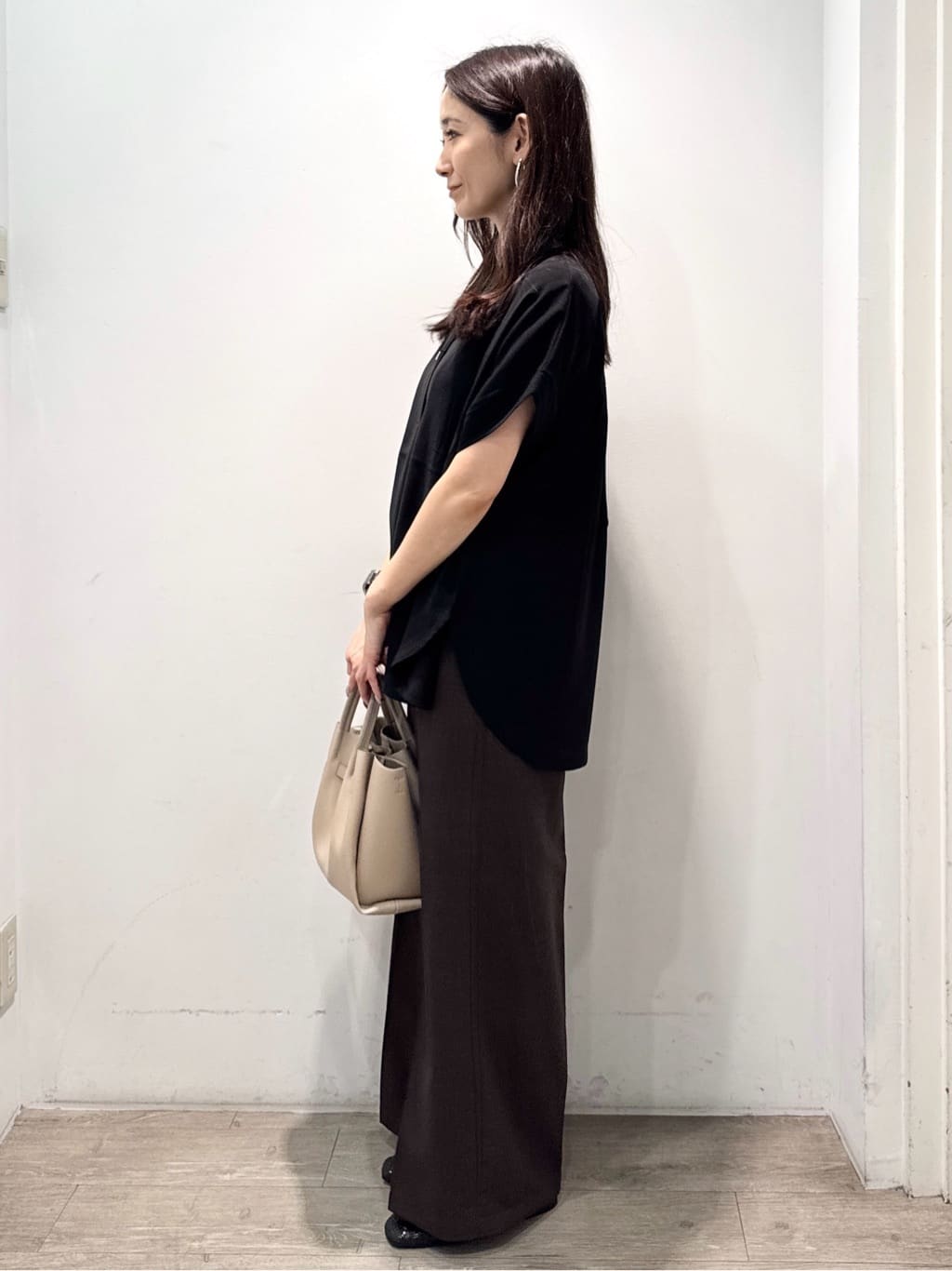yuicciさんの「OPAQUE.CLIP｜《7色展開／SS-LLサイズ》ストレッチスキッパーブラウス／セットアップ対応【洗濯機洗い可／防シワ】」を使ったコーディネート
