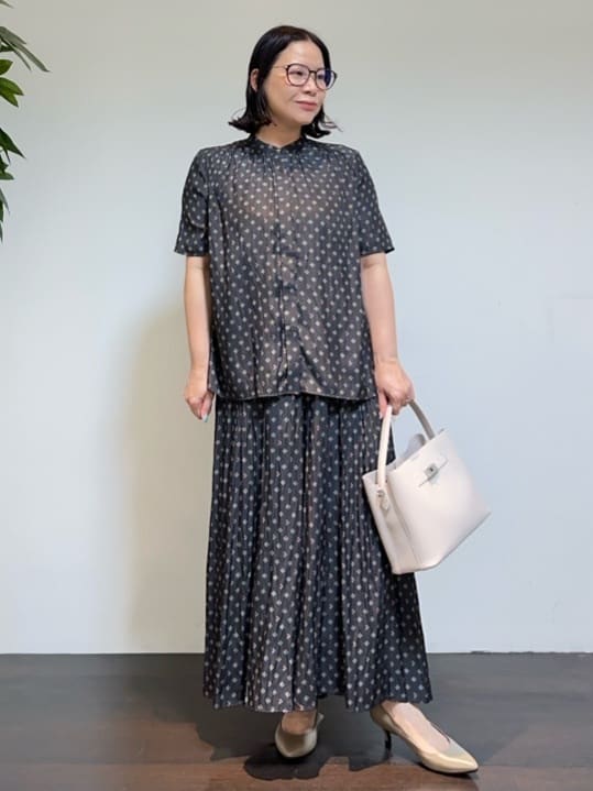 Asamiさんの「UNTITLED｜【セットアップ可/はっ水/通勤】リラククール 半袖ブラウス」を使ったコーディネート