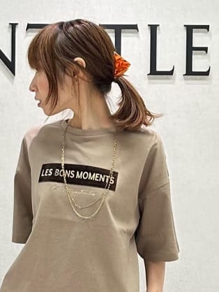 Miwaさんの「UNTITLED｜【コットン100/ゆったり/ショート丈/洗える】ベロアロゴTシャツ」を使ったコーディネート