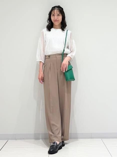 kayoさんの「INDIVI｜フロッキードットブラウス」を使ったコーディネート