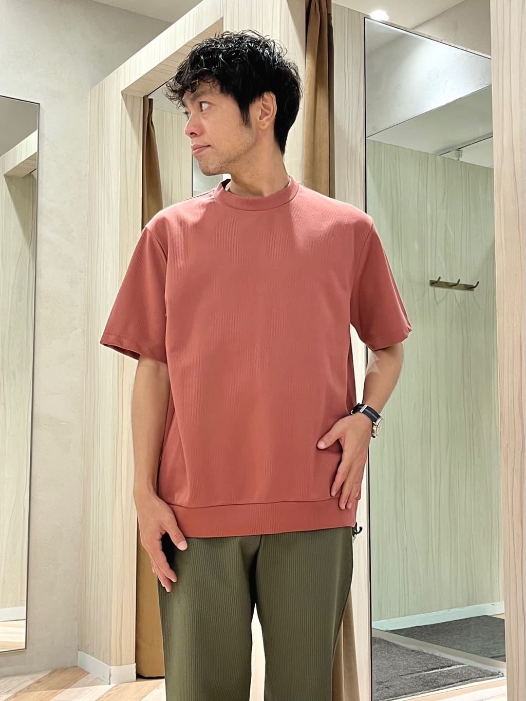 URAさんの「TAKEO KIKUCHI｜マイクロファイバークロスボディバッグ」を使ったコーディネート
