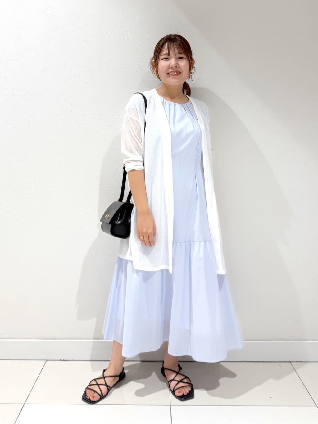 YUUKIさんの「INDIVI｜【1枚でコーデ完成！】タックワンピース」を使ったコーディネート